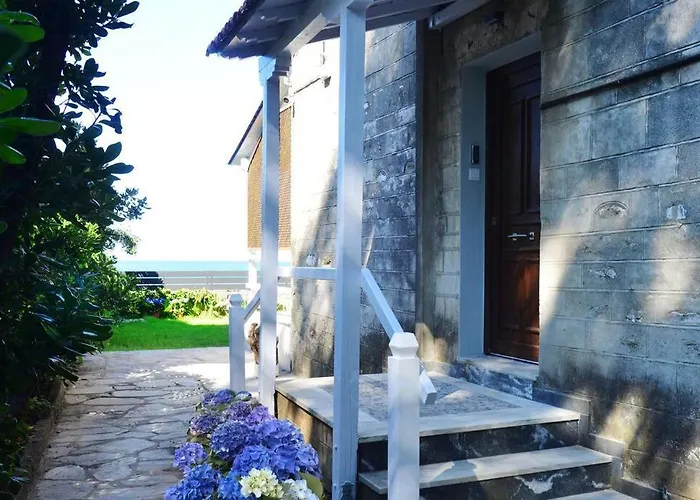 Semesterbostad Amazing House *